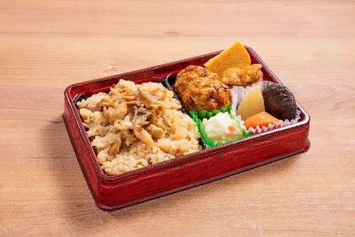 健康舞茸ごはん 豆腐ハンバーグ(483円税込)