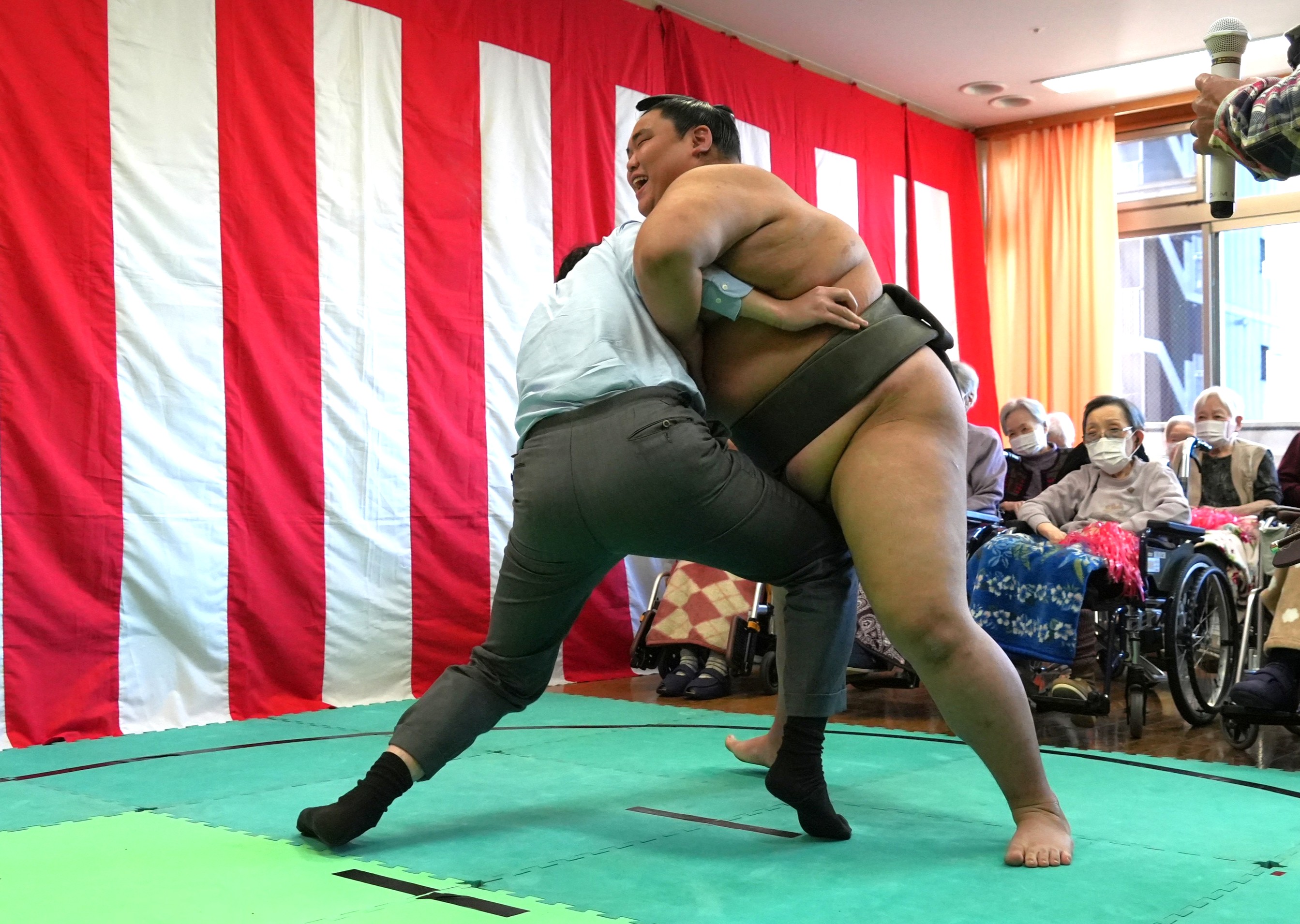 力士との真剣勝負