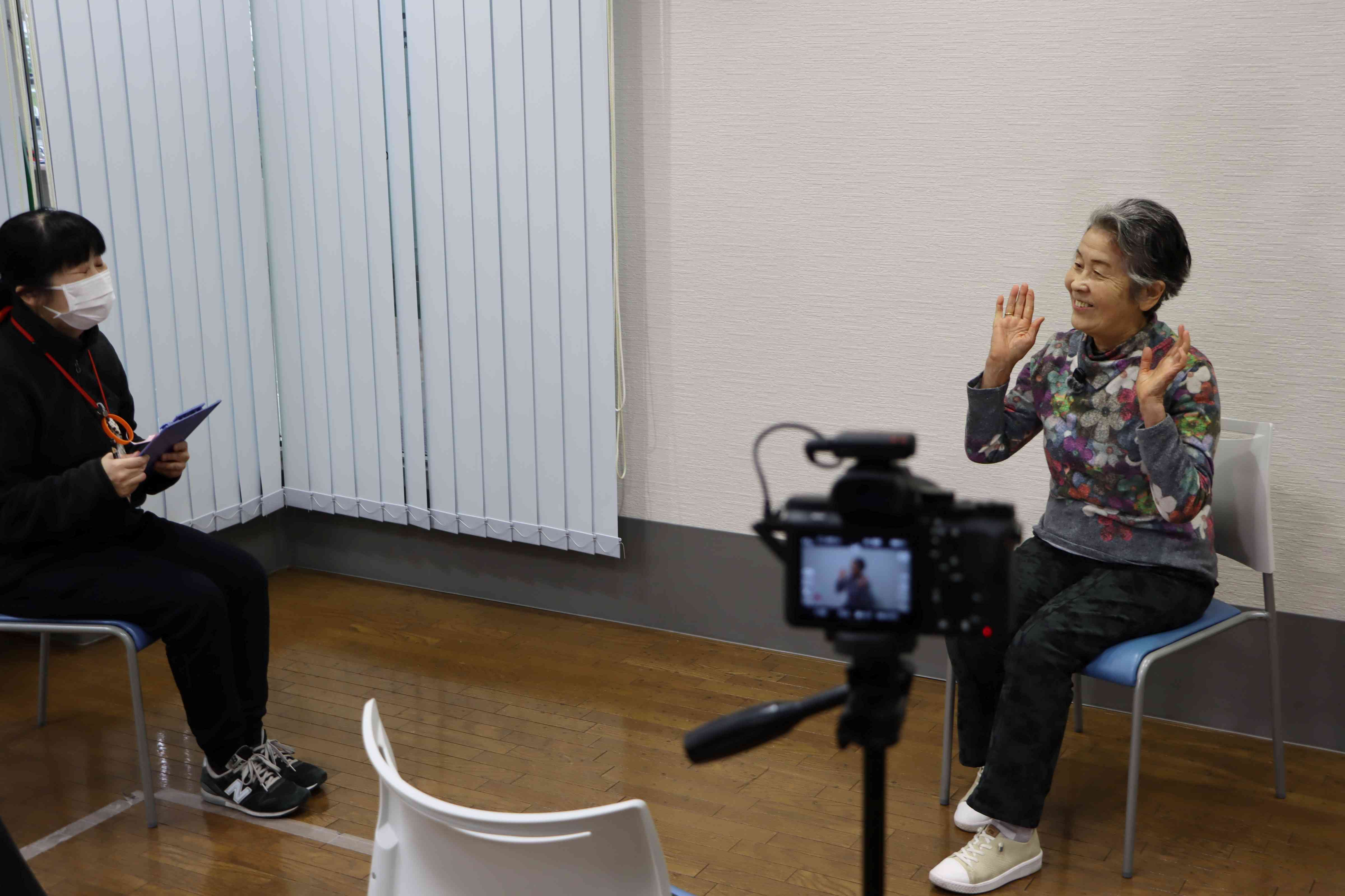 自分史1分動画インタビューの様子2