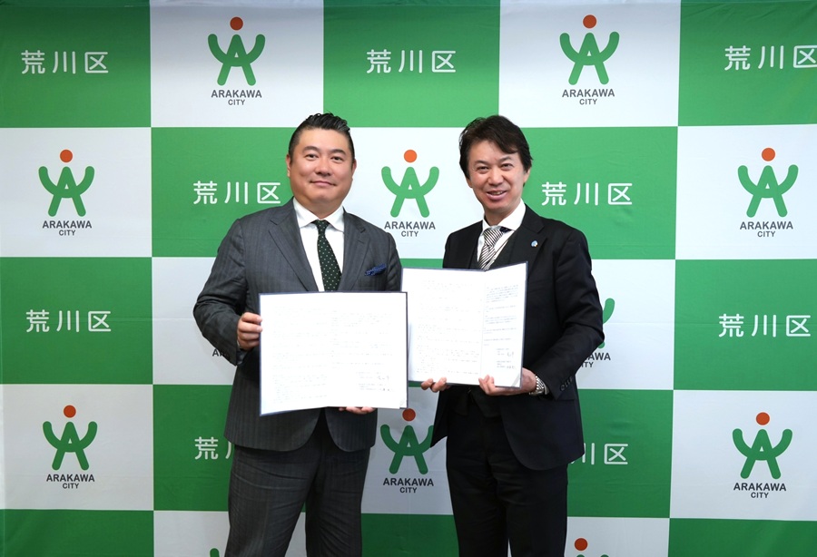 記念撮影をする区長