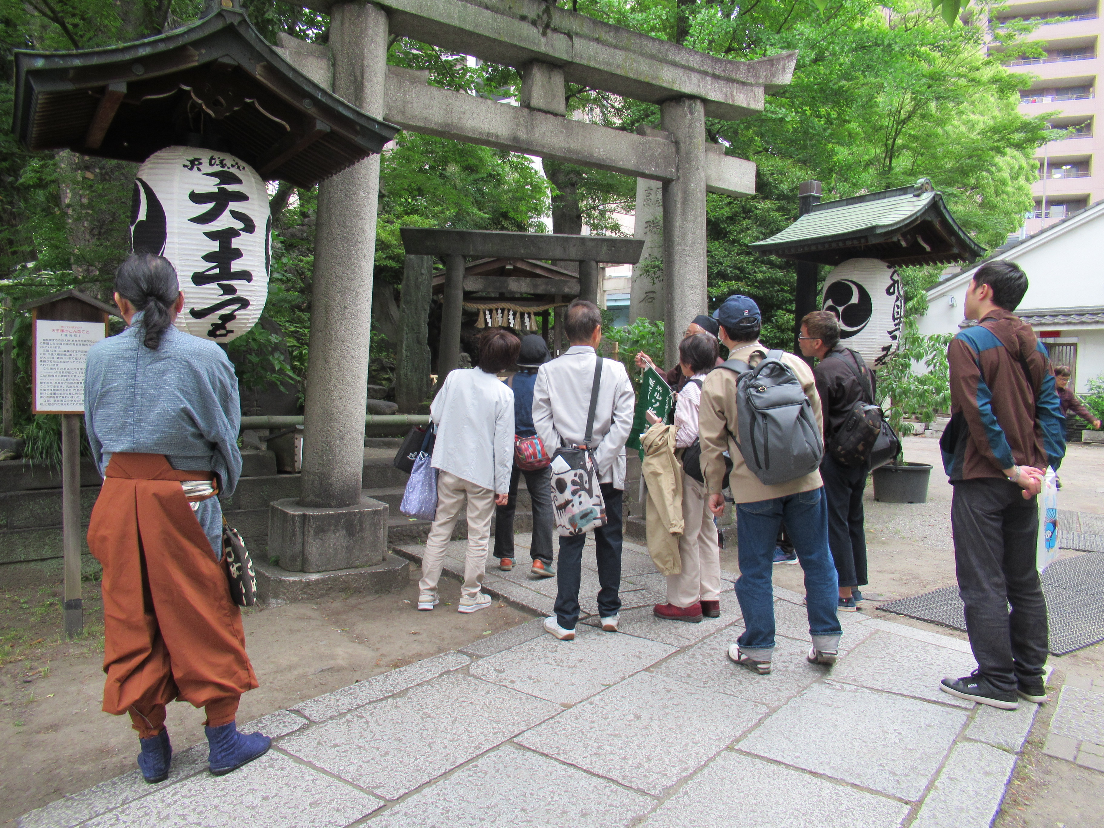 千住まちあるきツアーの様子