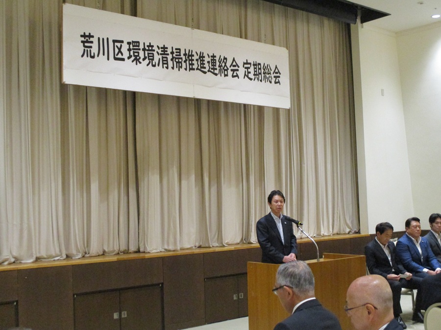 挨拶をする区長