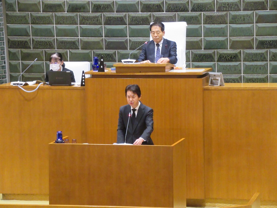 挨拶をする区長