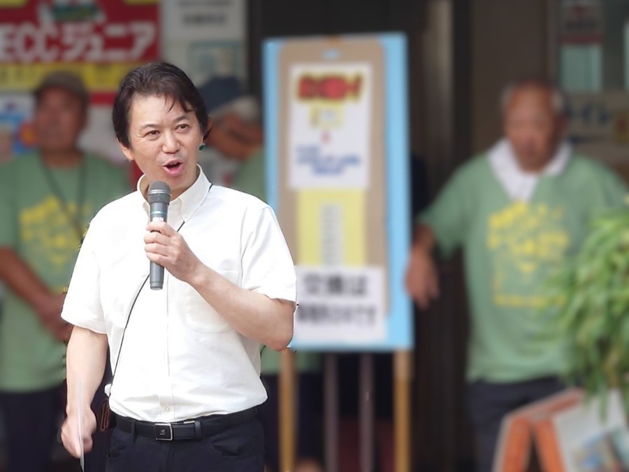挨拶をする区長
